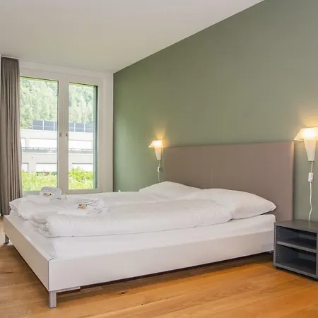 Jungfraucenter Thunersee - Griwarent Ag * Entrelagos